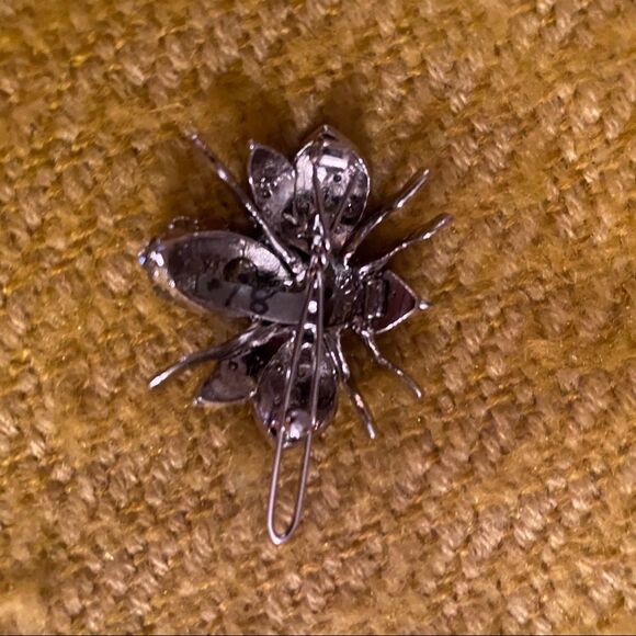 Bundle: 5 Vintage Rhinestone Little Bug Hairpins! - Picture 12 of 16